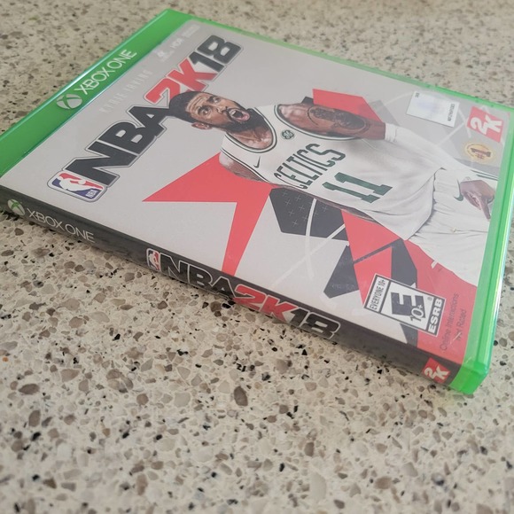 NBA 2K18 (Microsoft Xbox ONE, 2017) Basketball - CIB Complete w/ Inserts - Picture 9 of 9